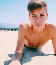 young surfer boys from Pinterest (7) 58d125a4cefe6.jpg