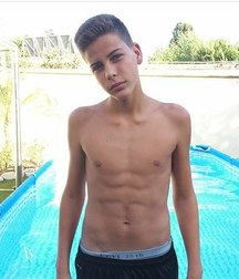 young surfer boys from Pinterest (9) 58d126190b04a.jpg