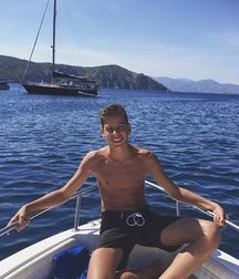 young surfer boys from Pinterest (9) 58d126542c619.jpg