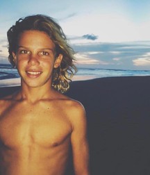 young surfer boys from Pinterest (5) 58d1583f675bf.jpg