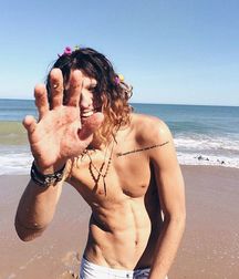 Young Surfer Boys from Pinterest (13) 58d2443b14be2.jpg