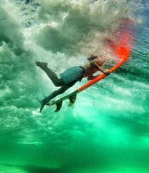 Young Surfer Boys from Pinterest (15) 58d2452bcbb7d.jpg