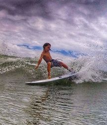 Young Surfer Boys from Pinterest (15) 58d2452feae0a.jpg