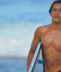 Young Surfer Boys from Pinterest (15) 58d2453784fc8.jpg