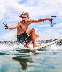 Young Surfer Boys from Pinterest (22) 58d7ff004a6ce.jpg