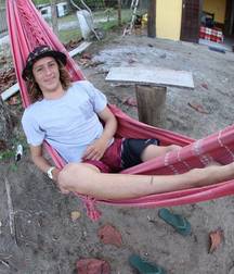 Young Surfer Boys from Pinterest (23) 58d7ff8cebfda.jpg