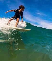 Young Surfer Boys from Pinterest (25) 58d8005d5d63c.jpg