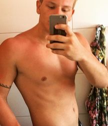 Young Surfer Boys from Pinterest (26) 58dd24112a393.jpg