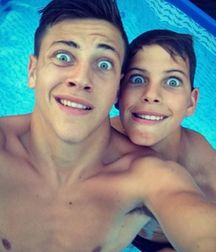 Young Surfer Boys from Pinterest (27) 58dd246508d00.jpg