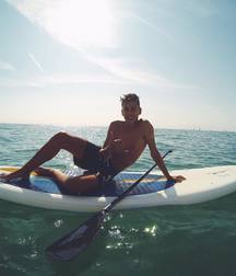 Young Surfer Boys from Pinterest (29) 58de36084d18b.jpg