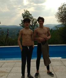 Young Surfer Boys from Pinterest (32) 58e40f1b81ab1.jpg