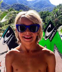Young Surfer Boys from Pinterest (33) 58e40f6789a78.jpg
