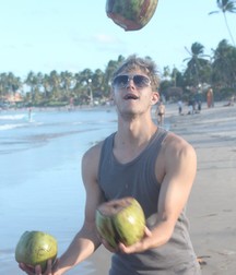 Young Surfer Boys from Pinterest (03) 58e4cc8c610a1.jpg