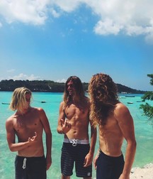Young Surfer Boys from Pinterest (39) 58eb68ae0d3fb.jpg