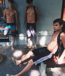 Surf Boys assorted (05) 5909b53d1be5c.jpg
