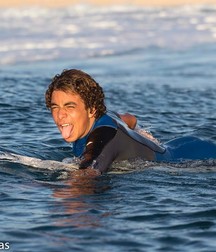 Surf Boys assorted (05) 5909b575b0419.jpg