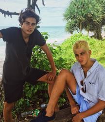 Surf Boys assorted (05) 5909b5a1b1936.jpg
