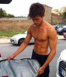 Sexy boy muscled 20 years old 58d1615c6a7d1.jpg