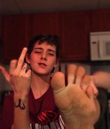 Feet 2021 twink tube trick 617e0e347810e.jpg