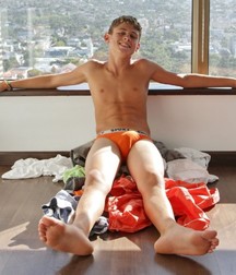 Uploaded by:fabien10 58db20ac15f42.jpg