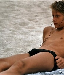 Speedos Gay Porn Boys 61a179690513a.jpg