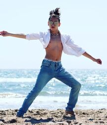 I'm in love beach fun twink tube 620b56baec71e.jpg