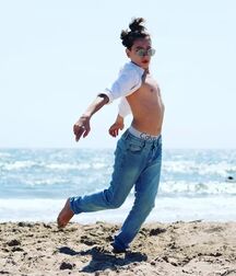 I'm in love beach fun twink tube 620b56c02e0ce.jpg