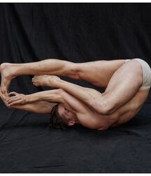 Muscles in motion slick boys porn 621c021cddd65.jpg