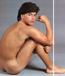 In the Dresser of My Uncle 56b22764a4169.jpg