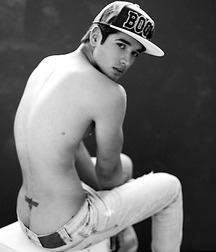 JEANS BEAUTIFY GUYS 56bf38f9e5a7e.jpg