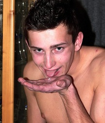 IANCU 20yo Romanian Guy 56cf005a51c36.jpg