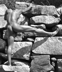 EROTICISM 56d8075510950.jpg
