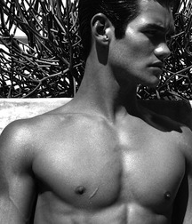 Bare-Chested 56f684a33b74e.jpg