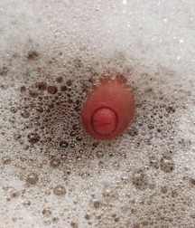 My Cousin's Bathroom 5706bc10ad93c.jpg