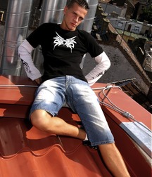 VOLKER 26 5708cdd95a7ce.jpg