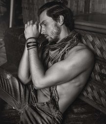 MALES 578bd1db32a00.jpg