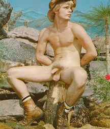 In Uncle's Drawer 5797508a98ee1.jpg