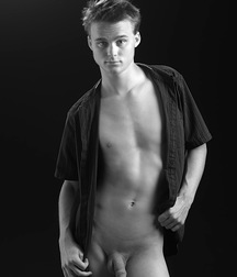 No! I'm not Hard all the time! 57975685b6d76.jpg