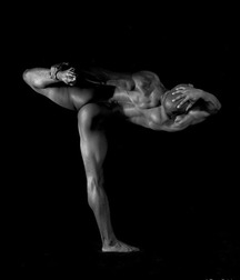 Black and White 58b732eddb4ea.jpg