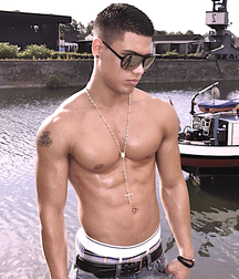 I know some of the Boys 596d1fc975024.jpg