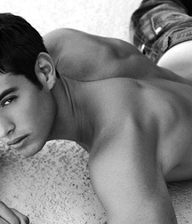 Boys and tattoos 5ab6beb6cf361.jpg