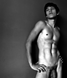 French boys, of course! 5adb64d3b75bd.jpg