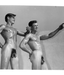 My Papy's friends 5b0f00e4004a1.jpg
