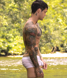 Nice decorated males 5b60b794e92a3.jpg