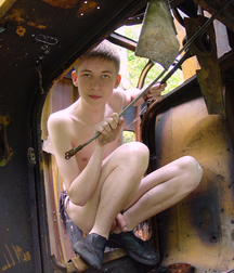 Local guys 5b6c90ab24ece.jpg