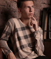 A refined young man 5b9ff5dc157bb.jpg