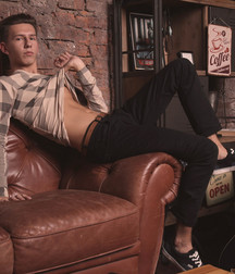 A refined young man 5b9ff5ec0cda6.jpg