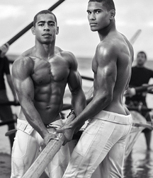 How BEAUTIFUL are MEN ! 5bc78e3f6d903.jpg
