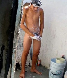 Found in showers 5bce2bbce2af8.jpg