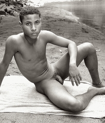 My uncle's nephews 5bec8662d0b5d.jpg